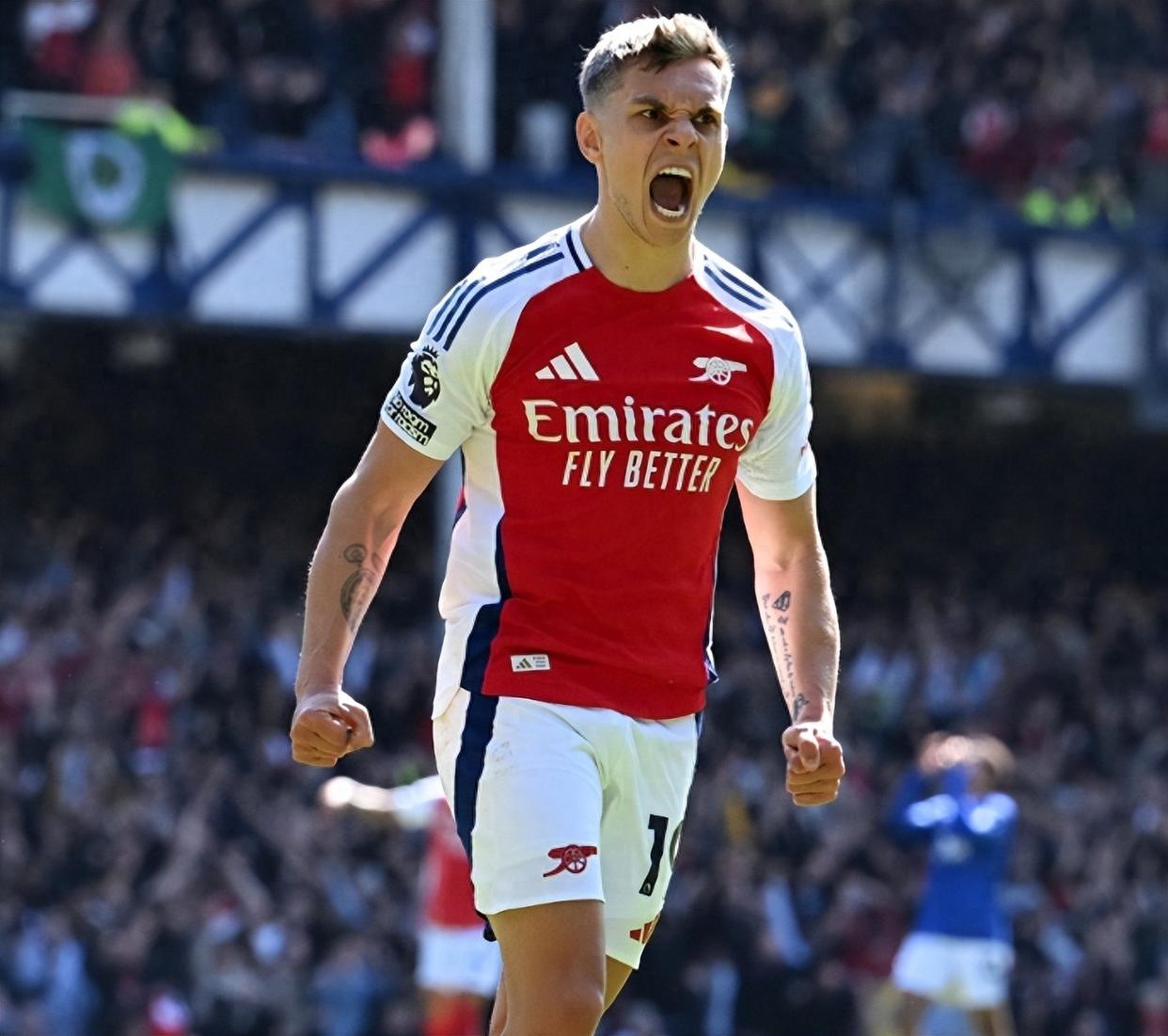 前塞尔塔队长马略性骚扰吉祥物罪名成立，被罚8000欧（前塞尔塔队长马略因性骚扰吉祥物被判有罪，罚款8000欧元）