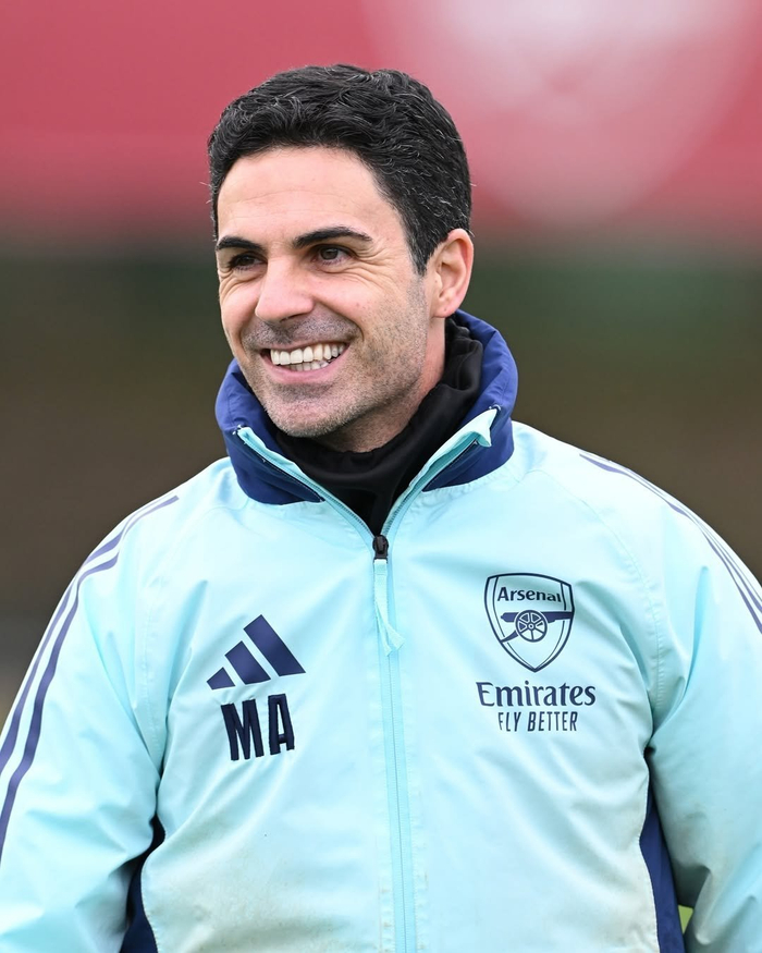 意天空：埃尔莫索伤愈复出，预计将在罗马对阵那不勒斯时首发（意天空：埃尔莫索痊愈回归，罗马战那不勒斯有望首发）