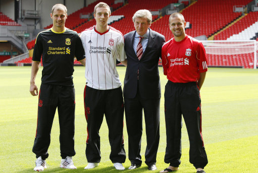 跟队：米兰有意签下阿图博卢，卡普里莱和雷斯特也在名单中（随队记者：米兰有意引进阿图博卢，卡普里莱与雷斯特同列候选名单）