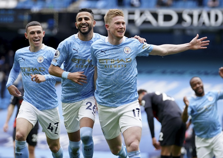 卡洛斯-奥古斯托：踢右路我也感觉良好，球队始终是第一位的（卡洛斯-奥古斯托：我踢右路也很舒服，球队利益至上）