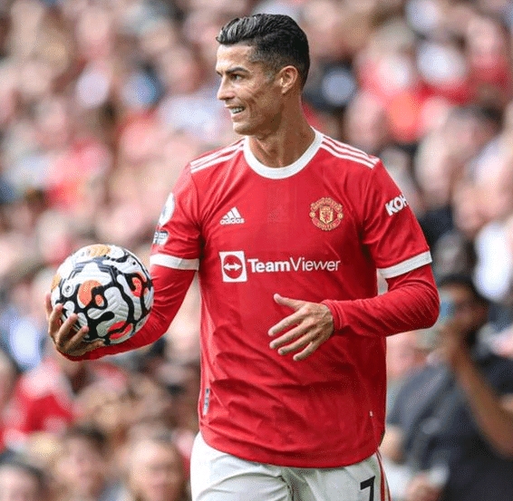 弗兰克：水晶宫体系和曼联相似？不同的球队不能拿来相提并论（弗兰克：别把水晶宫和曼联相提并论，体系各不相同）