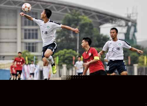 巴萨本赛季相比上赛季同期，胜场、进球数、排名等均出现下滑（巴萨本季较上季同期，胜场、进球与排名全面走低）