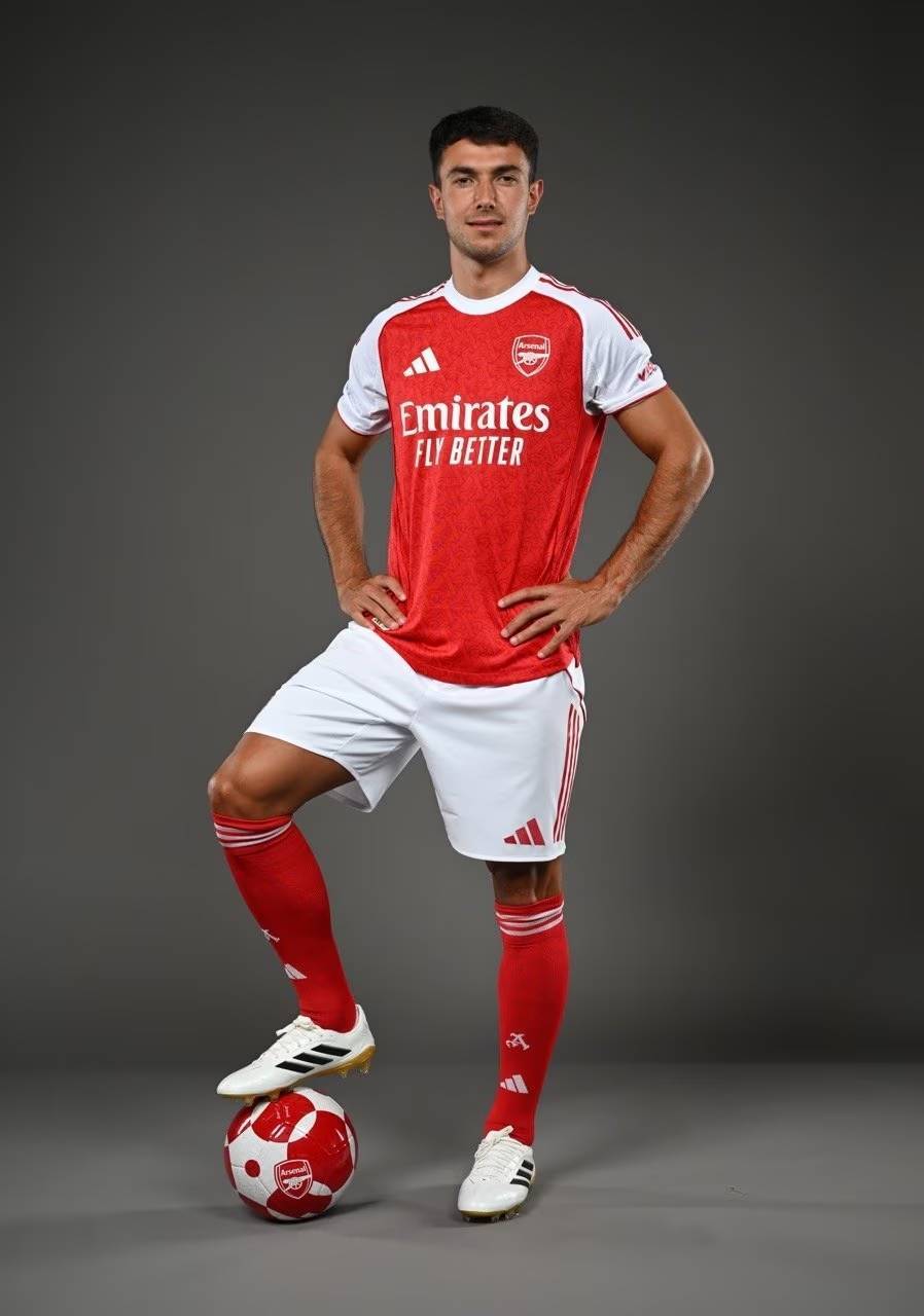 瓜帅：本场比赛胜利为备战英联杯开了个好头，水晶宫实力强大（瓜迪奥拉：这场胜利为英联杯备战打下良好基础，水晶宫实力不容小觑）