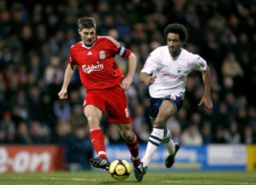 德尚：上半场我们有些畏首畏尾，虽然控制了比赛却缺乏跑动（德尚：上半场踢得有些谨慎，虽然掌控比赛却跑动不足）