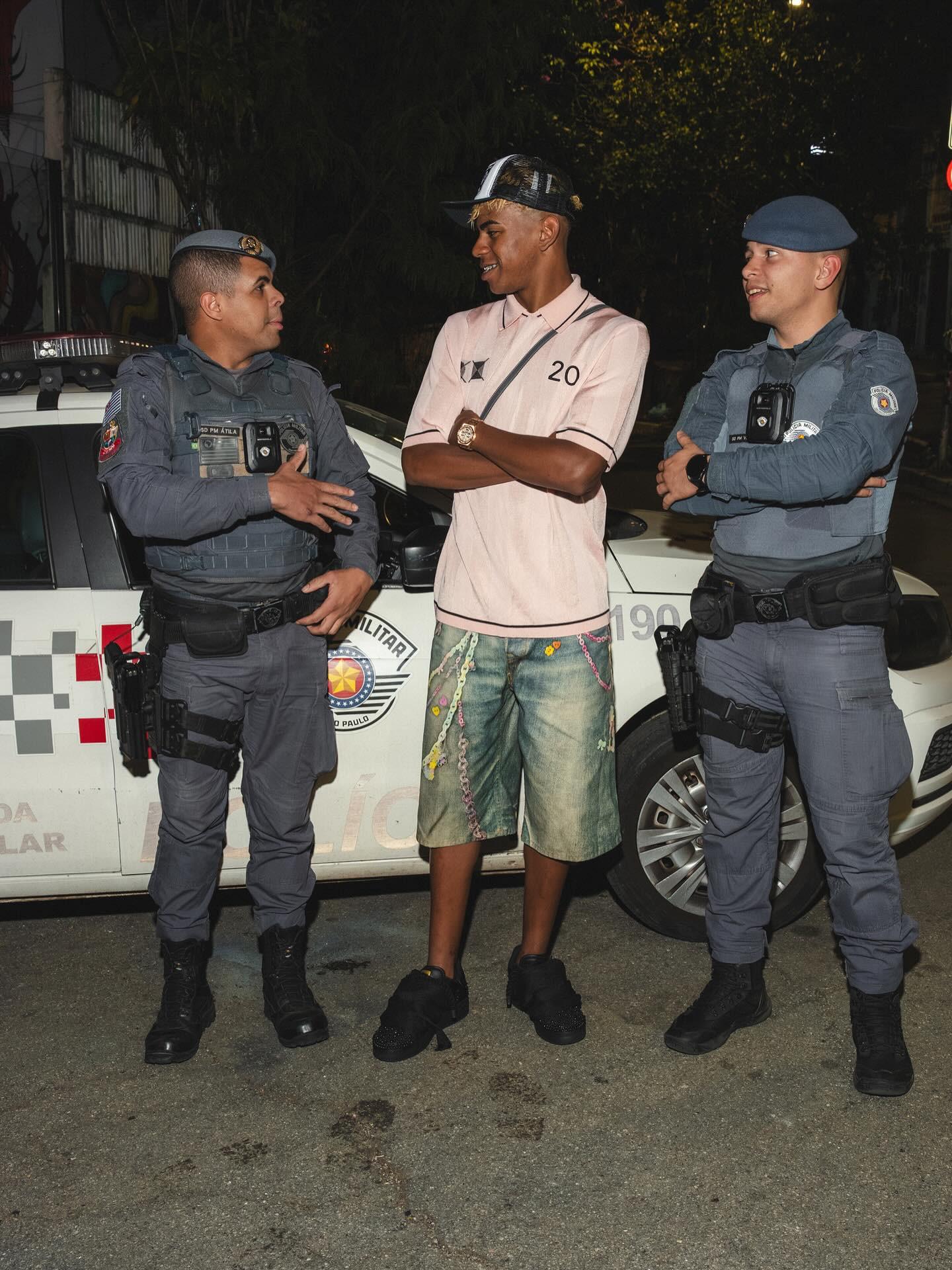 美记：公牛不会主动出击追求字母哥，倾向保留现有阵容（美媒记者称：公牛无意主动追逐字母哥，更愿维持现有班底）