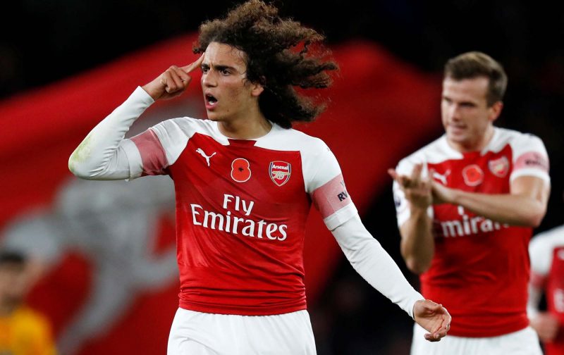 半场：奥格斯堡2-0勒沃库森，吉安努利斯传射，安东-卡德破门（半场战报：奥格斯堡2-0领先勒沃库森，吉安努利斯传射建功，安东-卡德破门）