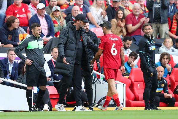 巴萨训练氛围非常好（巴萨训练场氛围极佳）