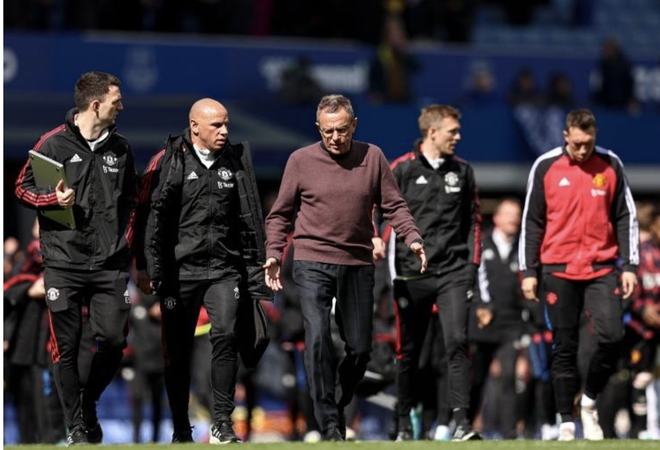 15次，巴萨成五大联赛至今击中门框最多的球队（巴萨15次击中门框，五大联赛至今最多）