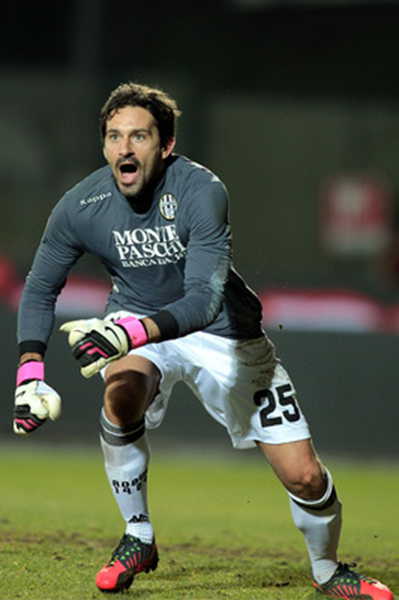 2025／26赛季英超：英超最大笑话！曼联0-1埃弗顿（2025／26赛季英超：曼联0-1不敌埃弗顿，本季英超最大笑谈）