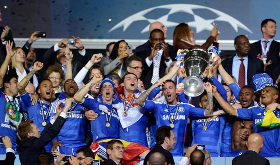 莱万多夫斯基和格策今晚要碰面了（莱万多夫斯基与格策今夜赛场相逢）