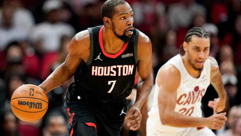 半场：亚特兰大0-1萨索洛，皮纳蒙蒂造点，贝拉尔迪点射（半场战报：萨索洛1-0领先亚特兰大，皮纳蒙蒂造点助贝拉尔迪点射命中）